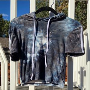 Small tie dye active wear